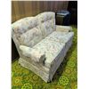 Image 10 : Sklar-Peppler Floral Upholstered Loveseat with Scotchgard Fabric