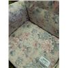Image 7 : Sklar-Peppler Floral Upholstered Loveseat with Scotchgard Fabric