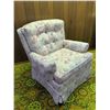 Image 2 : Sklar-Peppler Regal Seating Upholstered Armchair Floral Fabric