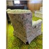 Image 3 : Sklar-Peppler Regal Seating Upholstered Armchair Floral Fabric