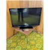 Image 1 : LG 42CS560 42-Inch LCD TV with Remote and Corner Table