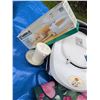Image 2 : Kitchenware Lot with Lean Mean Fat Grilling Machine and Stainless Steel Pots