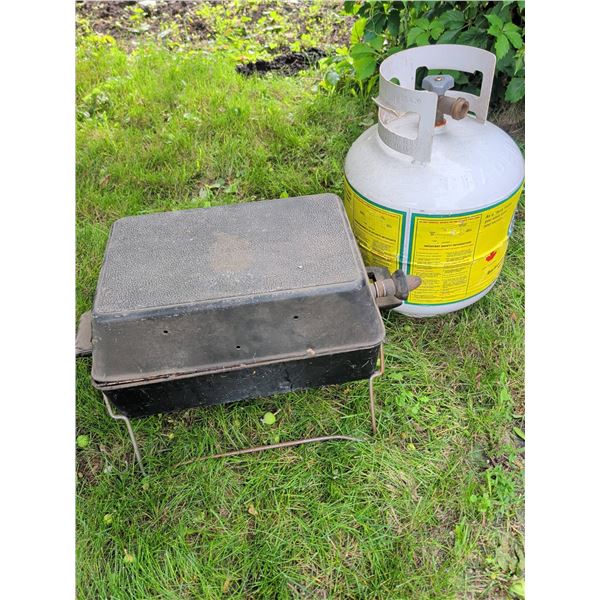 Portable Propane Gas Grill with 20 lb Cylinder
