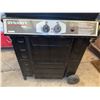 Image 4 : Fiesta Barbeques Dynasty 400 Propane Gas Grill