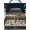 Image 6 : Fiesta Barbeques Dynasty 400 Propane Gas Grill