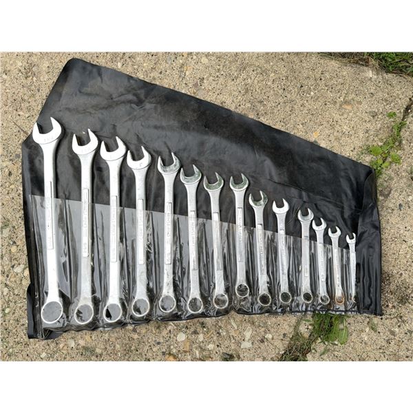 14 Combination Wrenches with Roll-Up Pouch
