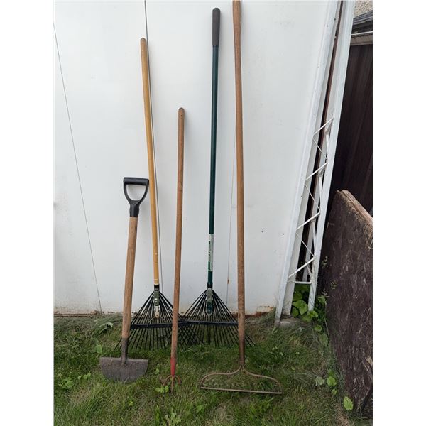 5 Garden Tools with Wood Handles