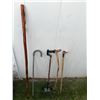 Image 3 : 4 Walking Sticks and Canes Mixed Materials