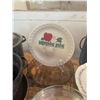 Image 5 : Kitchen Bakeware, Cookware, and Serveware Lot