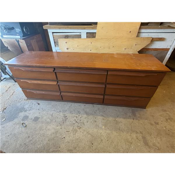 Wooden Nine-Drawer Dresser with Integrated Pulls