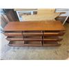 Image 4 : Wooden Nine-Drawer Dresser with Integrated Pulls