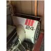 Image 4 : Tecumseh 24-Inch Snow Blower with Chains