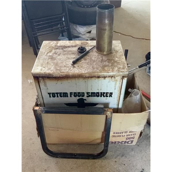Totem Food Smoker with Accessories