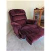 Image 11 : Upholstered Recliner with Lever and Accent Pillows