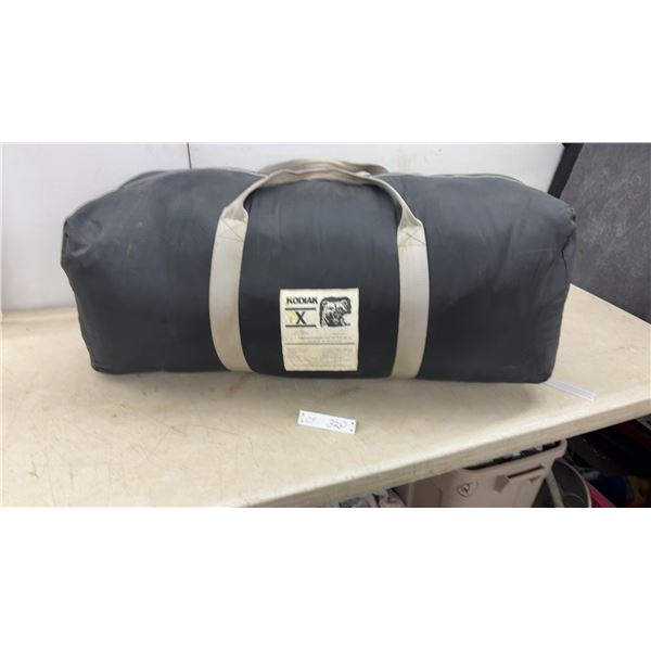 Kodiak X Sleeping Bag, 100% Polyester Dacron II HolloFil, -20°C to -45°C, 42" x 88"