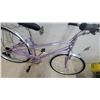 Image 6 : Kulana Lavender Women's 7-Speed Comfort Bicycle with Step-Through Frame, Fenders, and Rear Rack 28"