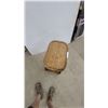 Image 3 : Vintage Rattan and Bamboo Side Table with Woven Cane Top and Magazine Rack