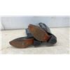 Image 8 : Two Pairs of Men's Leather Cowboy Boots, Brown with Tan Stitching Sz 8.5 and Black with White