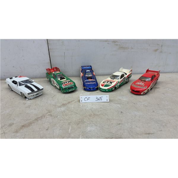 Big Time 1969 Chevrolet Camaro Z/28 Diecast Model & 4 Drag Racing Diecast Models