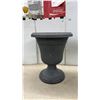 Image 2 : Pair of Black Poly Planters, 21 1/2" x 15 1/2"