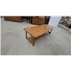 Image 2 : Oak Console Table with Lower Shelf and Scalloped Edges 17" x 55" x 20"