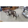 Image 6 : Mid-Century Modern Round Pedestal Dining Table and Six Chairs with Gray Upholstered Seats 30"