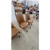 Image 5 : Set of 4 Flash Furniture Mid-Back Swivel Task Chairs, Brown Faux Leather, Wood-Look Base