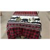 Image 2 : Rustic Lodge Comforter with Buffalo Plaid, Bear, Moose, and Pine Tree Design