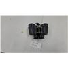 Image 1 : Rugged Military-Style 7 x 40 Binoculars with Rubber Armor