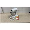 Image 1 : KitchenAid Classic Stand Mixer 275 Watts, Bowl, Whisk, Dough Hook, Flat Beater, & Manual