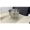 Image 5 : KitchenAid Classic Stand Mixer 275 Watts, Bowl, Whisk, Dough Hook, Flat Beater, & Manual