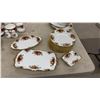 Image 6 : Royal Albert Old Country Roses Bone China Dinnerware Set: Teapot, Gravy Boat, & More, 95 Pieces