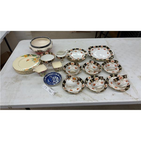 Grimwades Royal Winton Ivory "Alpha" Bowl, 6 Cups & Saucers, 2 Plates, Creamer & Sugar, & More