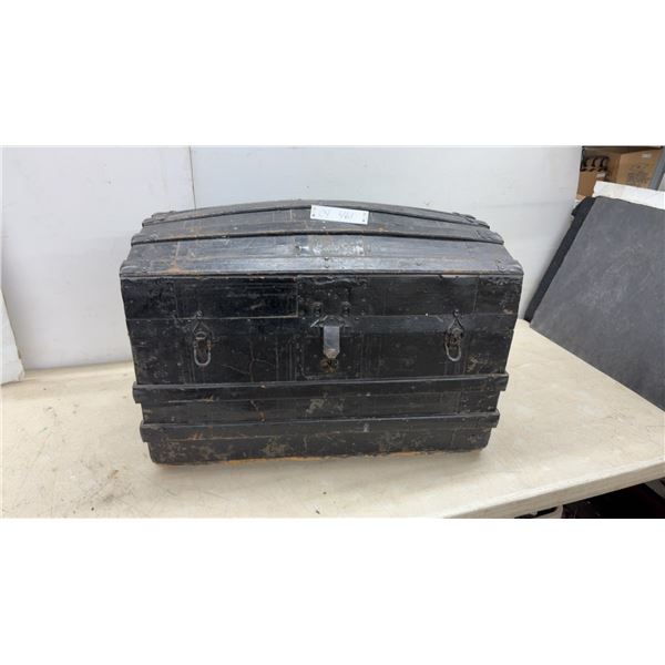 Antique Late 19th/Early 20th Century Domed Humpback Trunk with Metal Cladding and Rivets