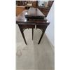 Image 5 : Antique Mahogany Chippendale-Style Drop-Leaf Console Extension Table With Brass Hardware 31" x 38"