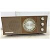 Image 5 : Granada AM/FM Tabletop Radio and Sony Walkman Sports WM-SXF44 Cassette Player with Headphones