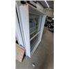 Image 4 : 2 x Merick White Vinyl Double-Hung Window with 6-over-6 Grille Pattern 46" x 60"