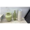 Image 5 : Home Décor: Wire "Welcome" Sign, Vases, Baskets, Doilies, Faux Florals and More