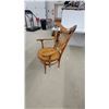 Image 2 : Antique Oak Captain's Chair with Spindle Back and Studded Round Seat, Late 19th to Early 20th Centu