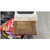 Image 6 : Sauder 2-Panel Louvered Bifold Door, 2' X 6' 8"