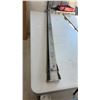 Image 6 : 2 Aluminum Track 76" Guide Rails, With Anti-Splinter Strips and 2 Support Poles, 59"