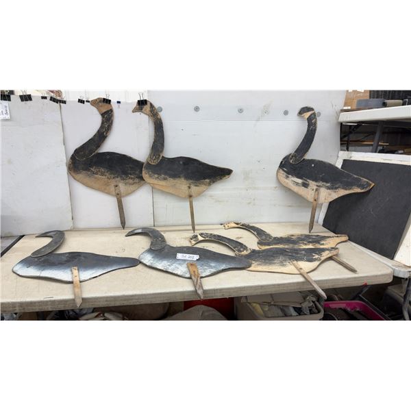 Vintage Wooden Silhouette Goose Field Decoys with Ground Stakes, Set of 6