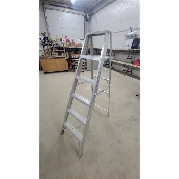 Louisville Ladder 6' Type 1A Aluminum Stepladder, Model SK-7070