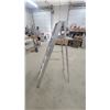 Image 2 : Louisville Ladder 6' Type 1A Aluminum Stepladder, Model SK-7070