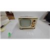 Image 1 : Vintage Emerson 912 Series Portable Television with 8" Screen, Circa 1956-1957