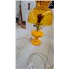 Image 6 : Pair of Vintage Amber Pressed Glass Hurricane Table Lamps with Ruffled Shades and Hexagonal Bases