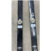 Image 4 : Vintage Quebecker 185cm Skis with Look Roty-O-Matic 75mm Bindings and Wooden Poles