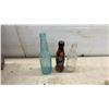Image 4 : Vintage Canada Dry Ginger Ale Wooden Crate and Coca-Cola Glass Bottle Collection