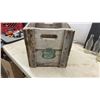 Image 9 : Vintage Canada Dry Ginger Ale Wooden Crate and Coca-Cola Glass Bottle Collection