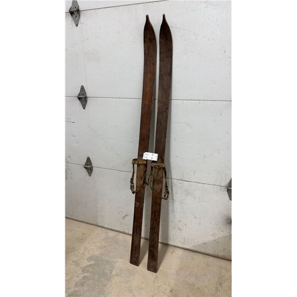 Vintage Strand Ski Fabrik Wooden Skis with Original Leather and Cable Bindings